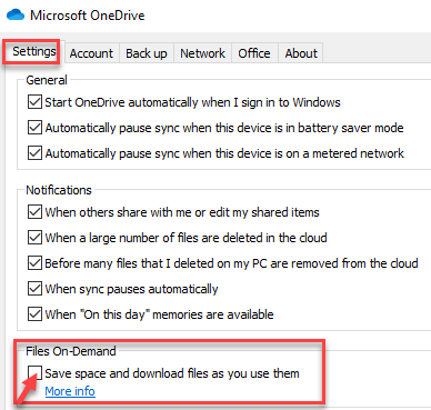 Налаштування діалогового вікна Microsoft Onedrive Файли на вимогу Збережіть місце та завантажте файли під час їх використання Зніміть прапорець
