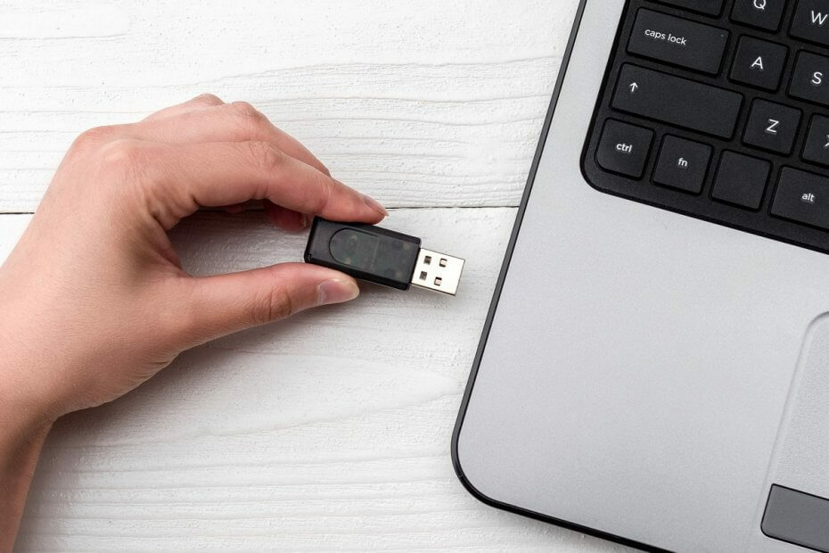 caracteristică USB suspensivă