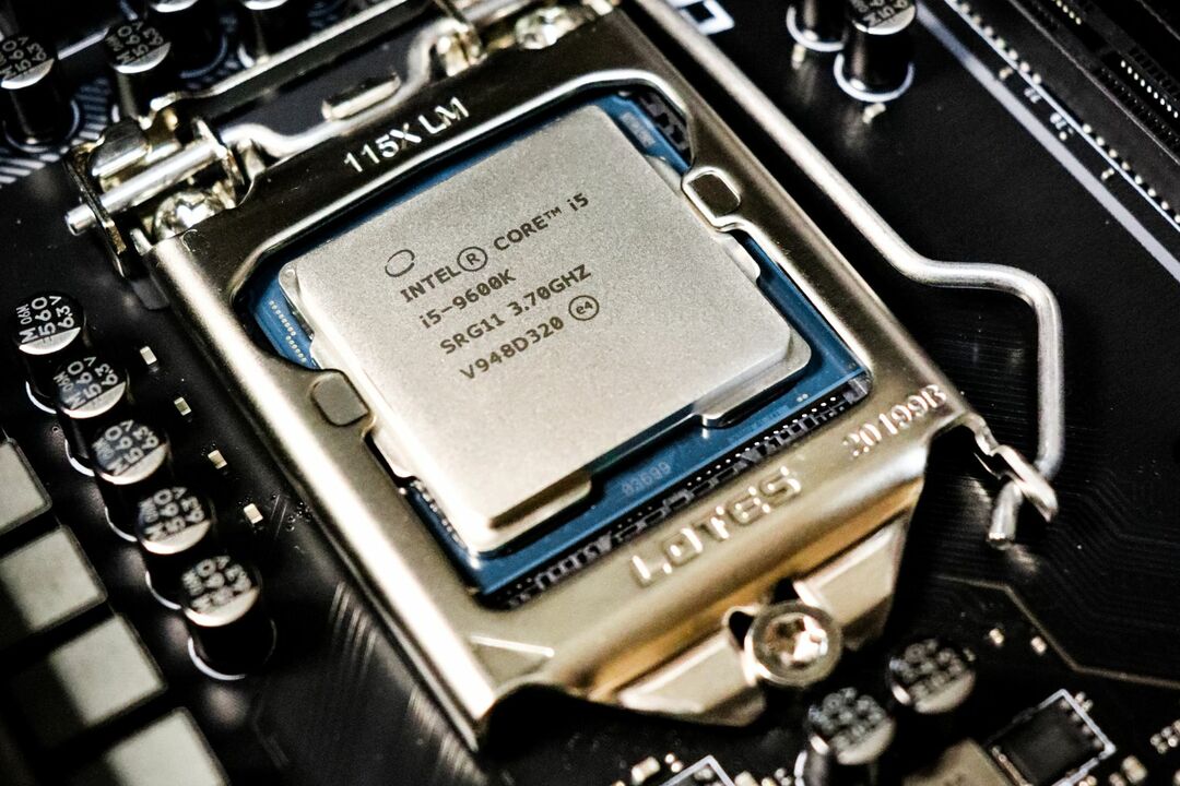 Procesory Intel 13. generacji działają lepiej w systemie Windows 11 niż w systemie Windows 10