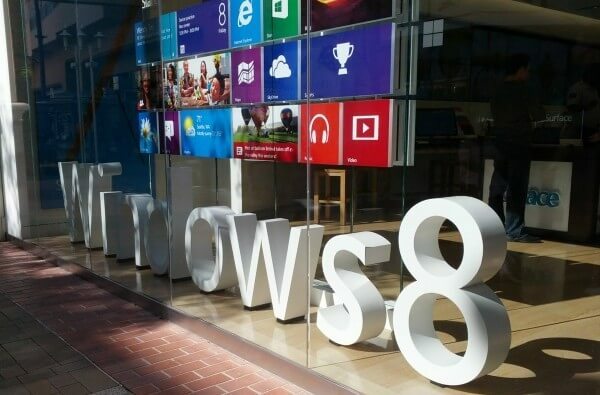 Koliko kopij operacijskega sistema Windows 8 je prodal Microsoft?
