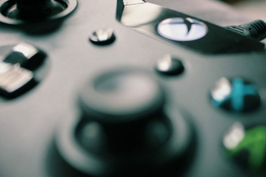 Mikser nie przesyła strumieniowo Xbox One — zbliżenie na kontroler Xbox