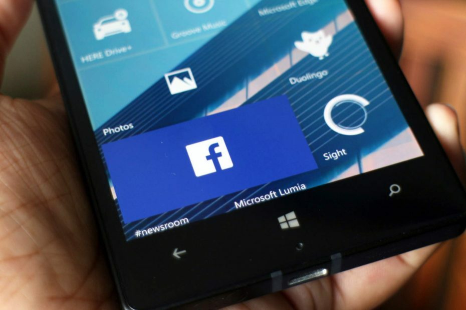Facebook Messenger за Windows 10 Mobile получи нов дизайн, поддръжка на GIF и др
