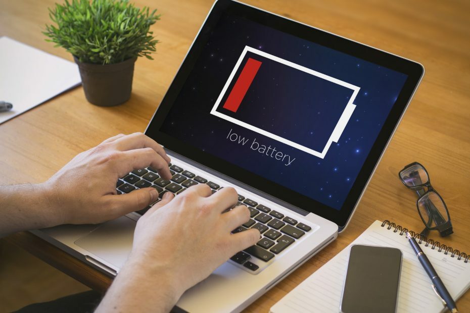 Údajně si Windows 11 vybírá vysokou daň za baterie notebooků