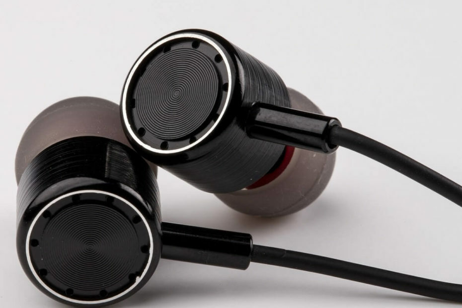 5 най-добри слушалки с шумопотискане за купуване [Ръководство за 2021 г.]