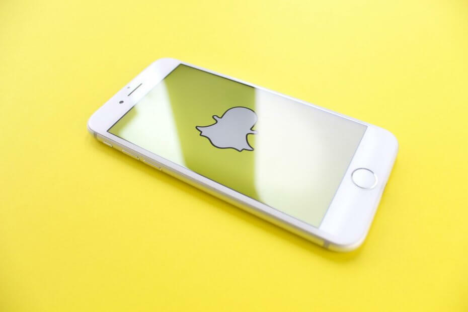 Исправлено: Bluestacks Snapchat не работает