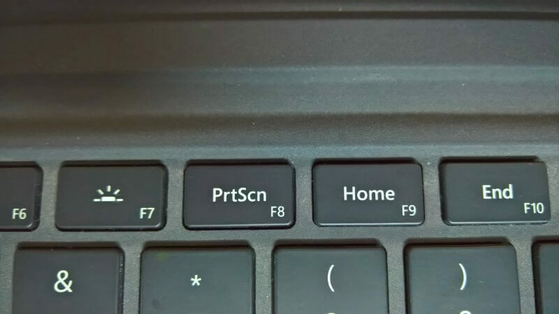 F8 + Fn přepínání trackpadu bezdrátové klávesnice nefunguje