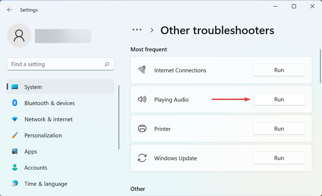 הפעל את פותר בעיות האודיו כדי לתקן צליל מעוות של Windows 11