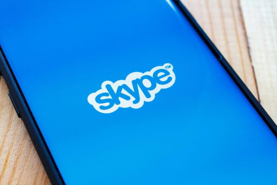 Skype se zatvara odmah nakon otvaranja prozora 10
