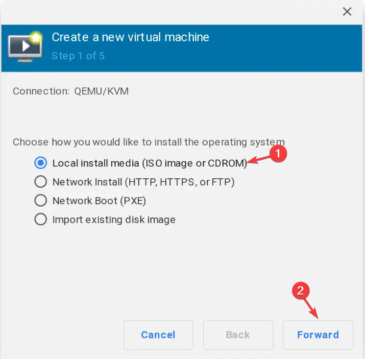 Velg Lokale medier og klikk Videresend hvordan du installerer Windows 11 på Chromebook