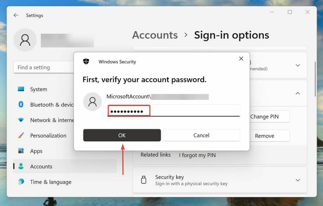 Verifiera lösenordet för Microsoft-kontot för att ta bort stiftet i Windows 11