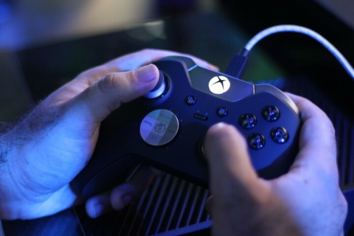 Xbox One Elite'i kontroller peab olema Windows 10-ga täielikult ühilduv