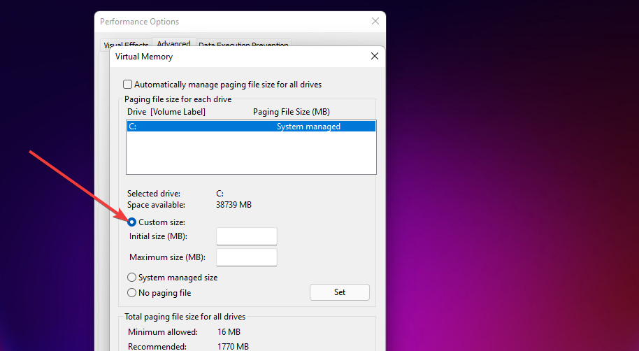 Pielāgota izmēra opcija Windows 11 turpina sasalst