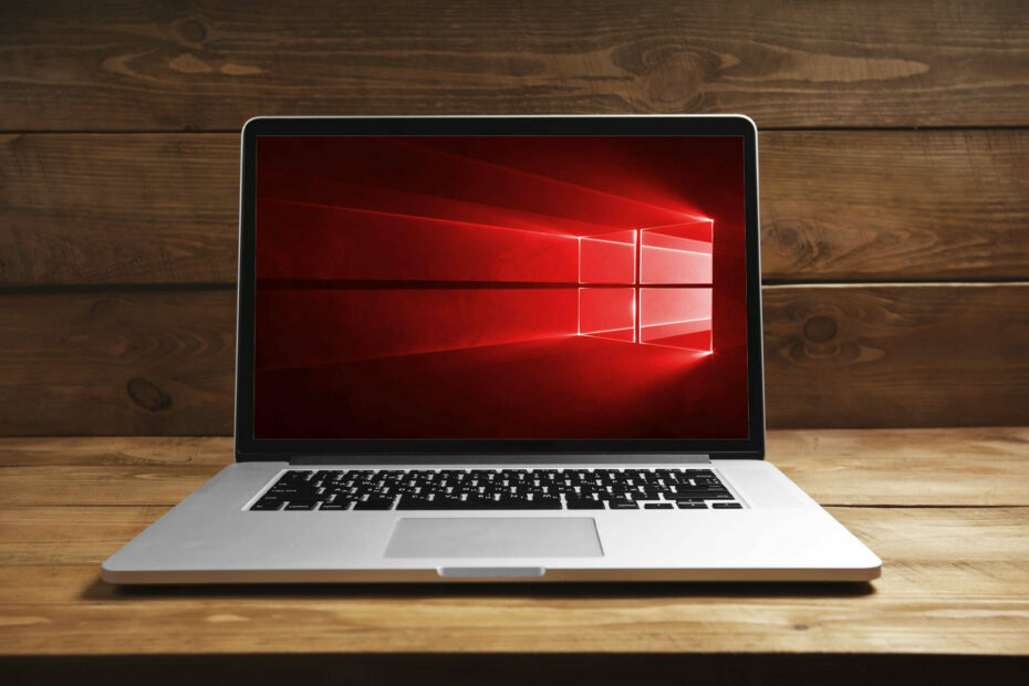 OPGELOST: Windows 10 rode tint op scherm