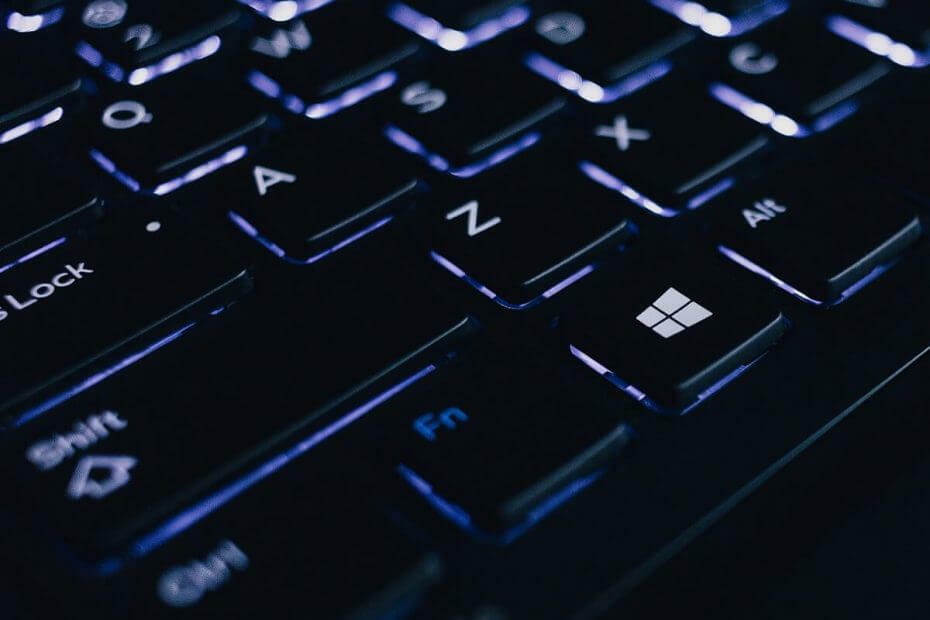 ВИПРАВЛЕННЯ: Комбінація клавіш Windows + Shift + S не працює в Windows 10