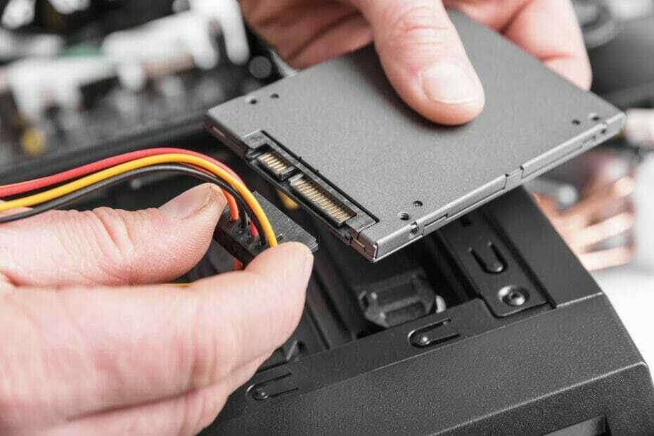 BIOS tunnistaa SSD: n, mutta ei käynnisty [Full Fix]