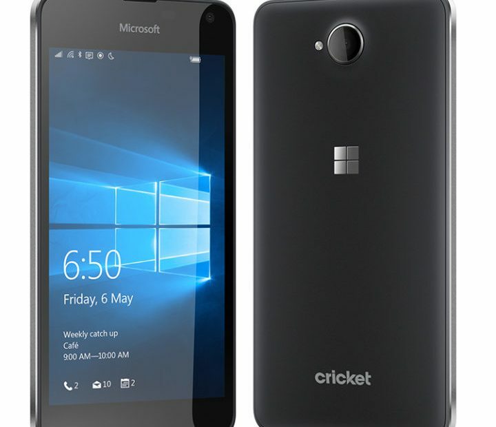A kinyitott Lumia 650 az amerikai Cricket Wireless-en kerül forgalomba.