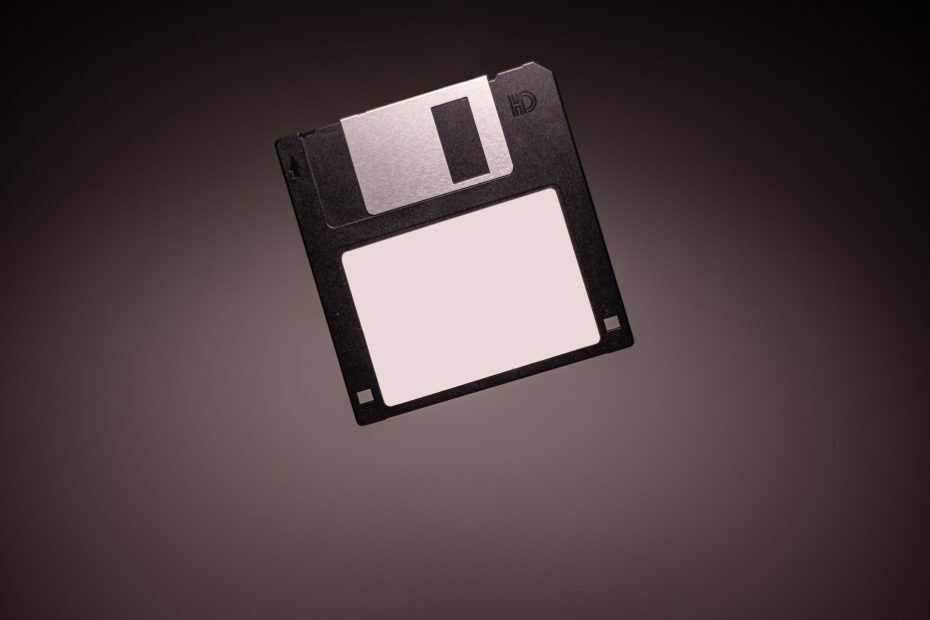 diska ali diskete ni mogoče dostopati