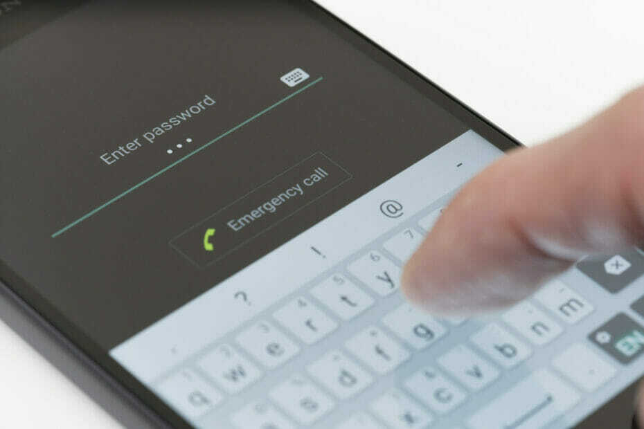 Cum se vizualizează parolele WiFi salvate [Android, iPhone]
