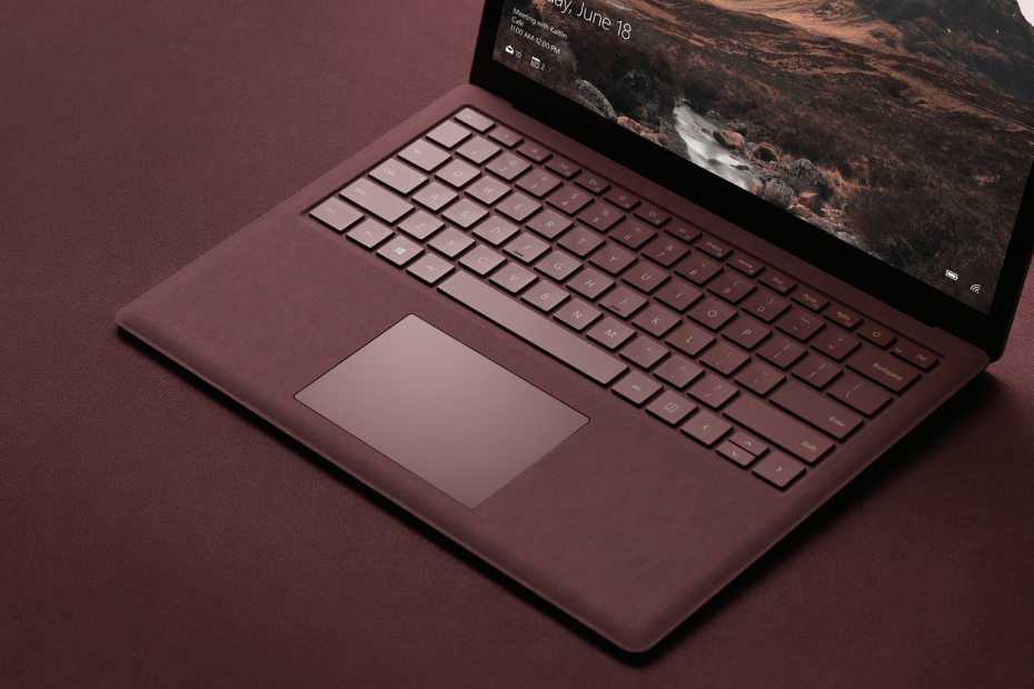 Дисплеят Surface Pro 4 вибрира