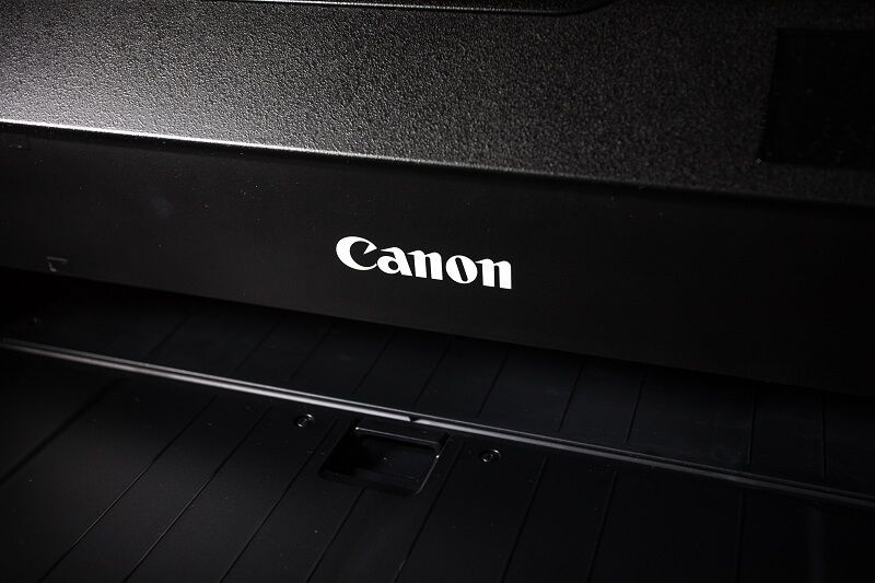 Скиньте налаштування принтера, щоб виправити принтер, що видає шум клацання