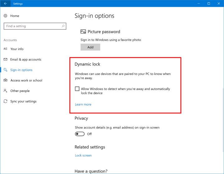 Windows 10 Dynamic Lock vergrendelt uw pc automatisch wanneer u de kamer verlaat