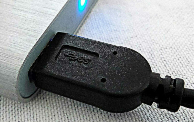 Koble fra USB bærbar stasjon for å fikse Windows 10 mbr