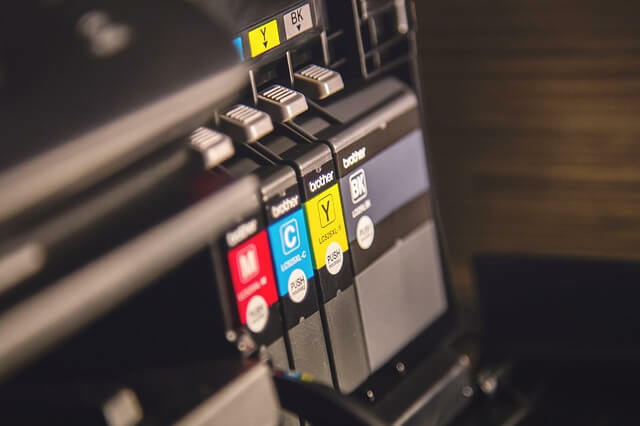 puhaste kassettidega printer ei prindi kollast värvi