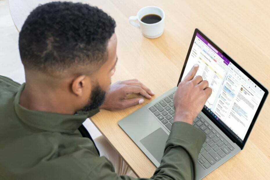 laptop Microsoft Surface yang diperbaharui