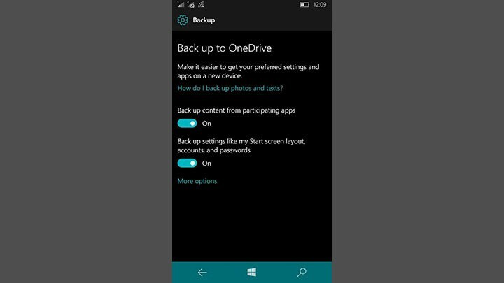 Oplossing: Lumia downloadt Windows 10 Mobile Anniversary Update niet