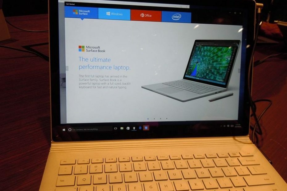 Microsoft bo prevladoval na trgu snemljivih tabličnih računalnikov do leta 2020